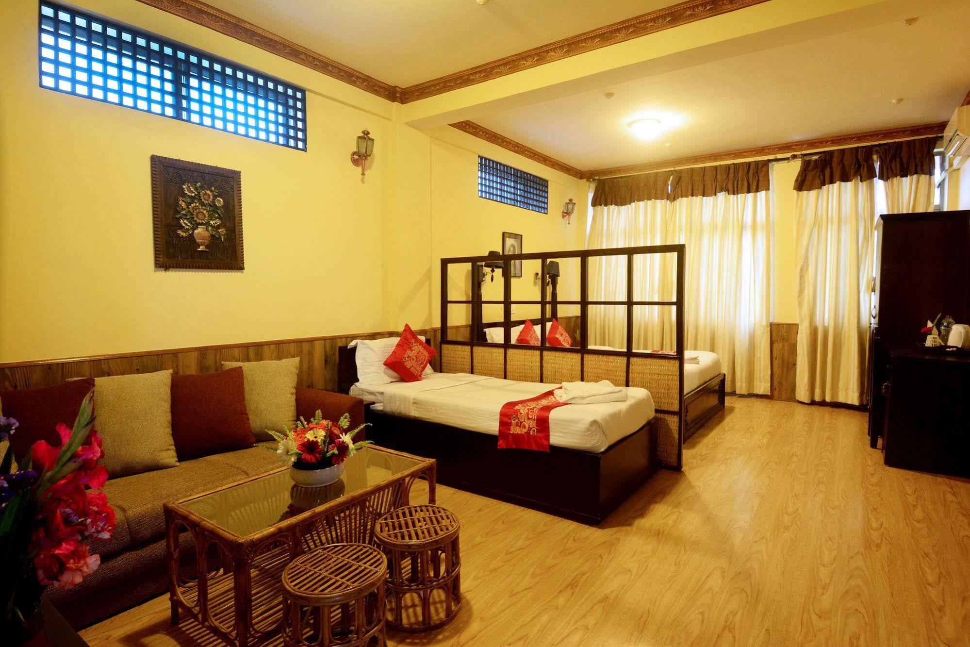 Dream Nepal Hotel And Apartment Catmandu Exterior foto