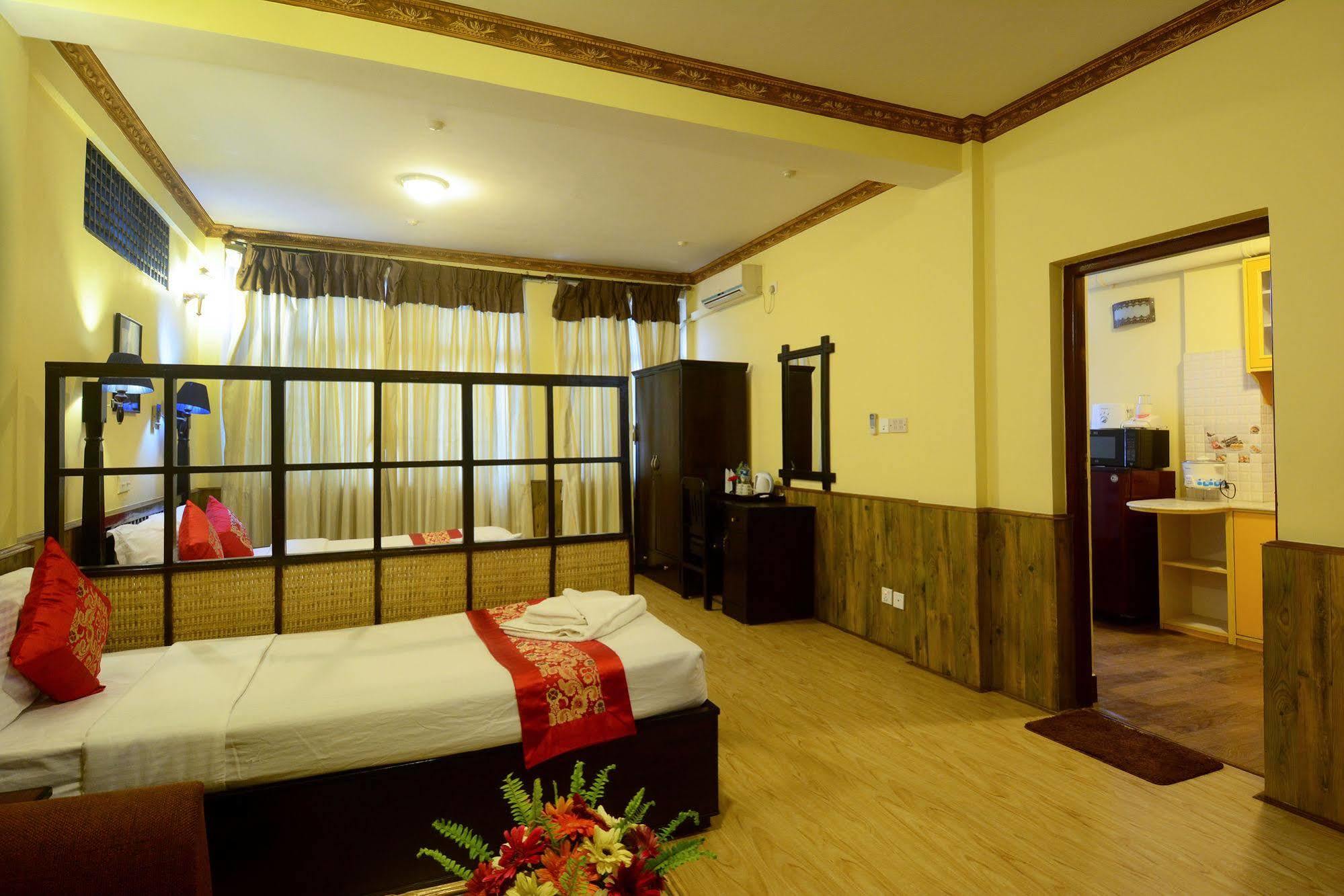 Dream Nepal Hotel And Apartment Catmandu Exterior foto